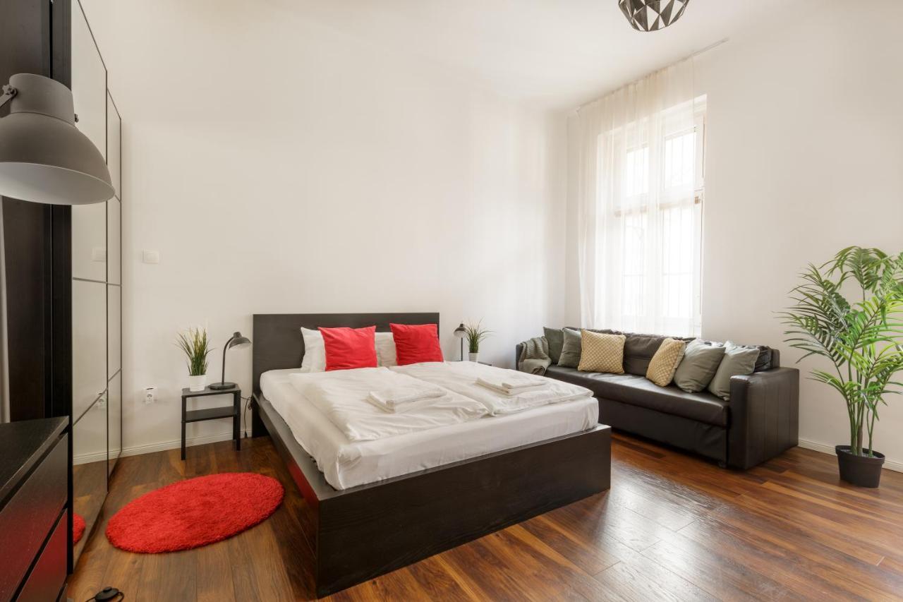 Red Dot Two - New Unit In The Heart Of Party Town Lejlighed *